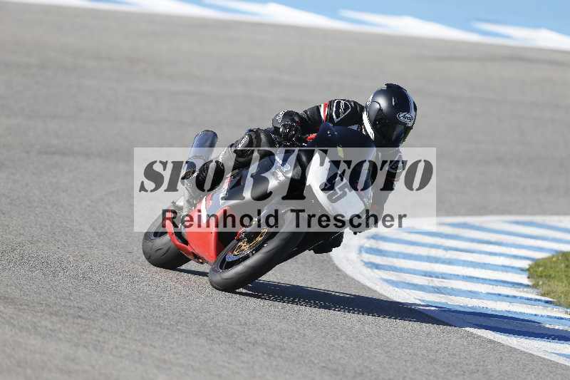 /02 28.-31.01.2025 Moto Center Thun Jerez/gruen-green/95